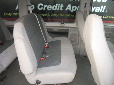 2008 Ford Econoline Wagon 12 PASSENGER CLUB WAGON