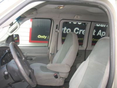 2008 Ford Econoline Wagon 12 PASSENGER CLUB WAGON