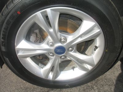 2013 Ford Focus BLUE TOOTH GAS SAVER