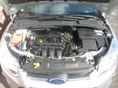 2013 Ford Focus BLUE TOOTH GAS SAVER