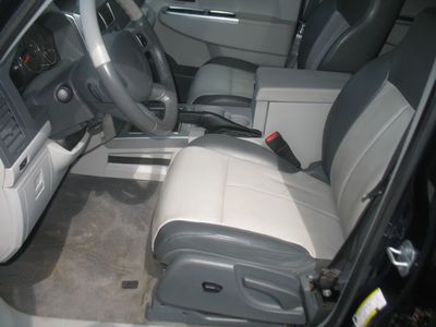 2008 Jeep Liberty LEATHER MOON ROOF