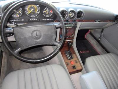 1986 Mercedes-Benz 560-Class 560SL Convertible