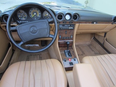 1987 Mercedes-Benz 560-Class 560SL Convertible